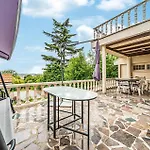 2 Bedroom Gorgeous Home In Pierrefitte-Sur-Seine