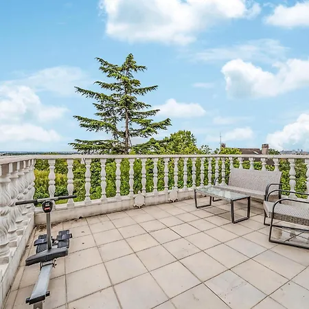 2 Bedroom Gorgeous Home In Pierrefitte-Sur-Seine 度假居 *